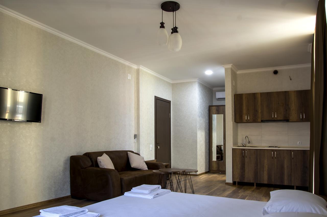 Hotel Absolut Batumi Ngoại thất bức ảnh