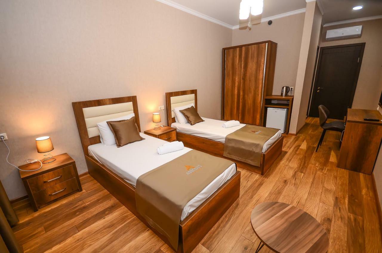 Hotel Absolut Batumi Ngoại thất bức ảnh